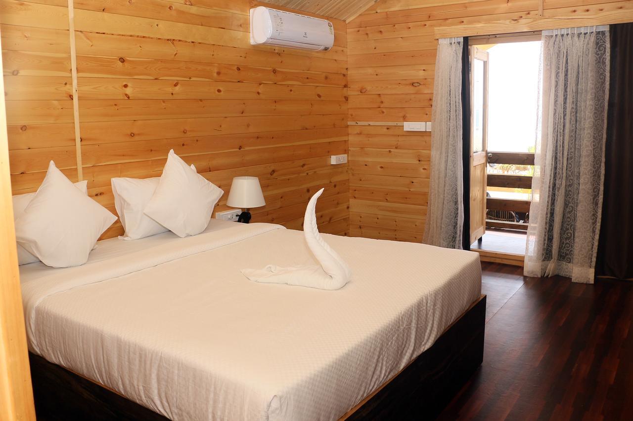 Anantra Sea View Resort Агонда Екстериор снимка
